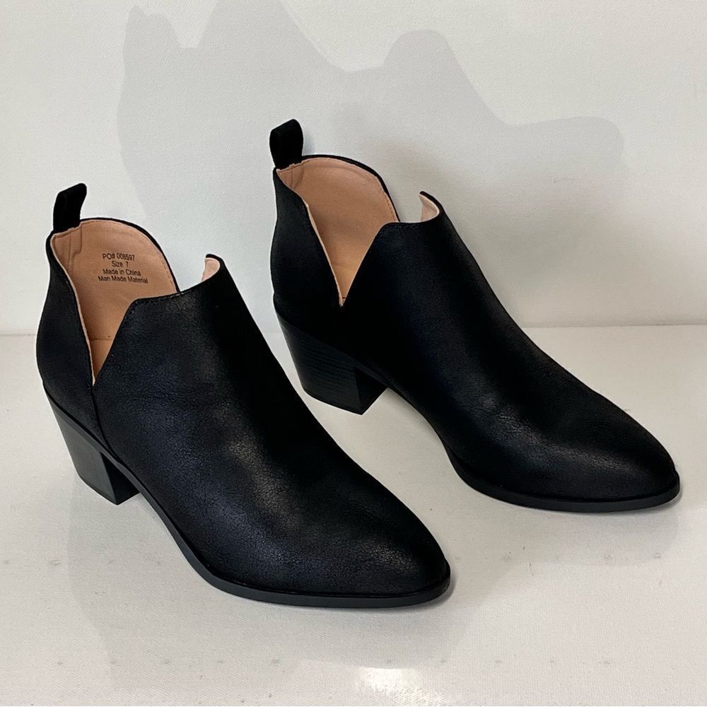 Journee Collection Lola Ankle Bootie